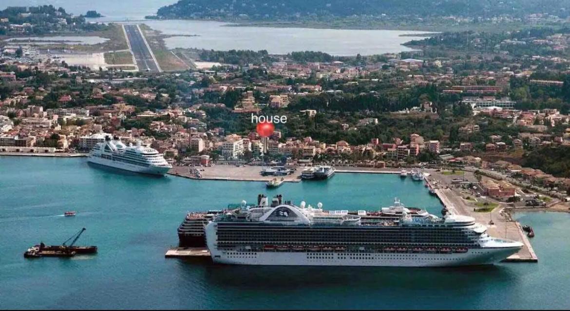 Contessina Al Porto Suite Mantouki Esterno foto